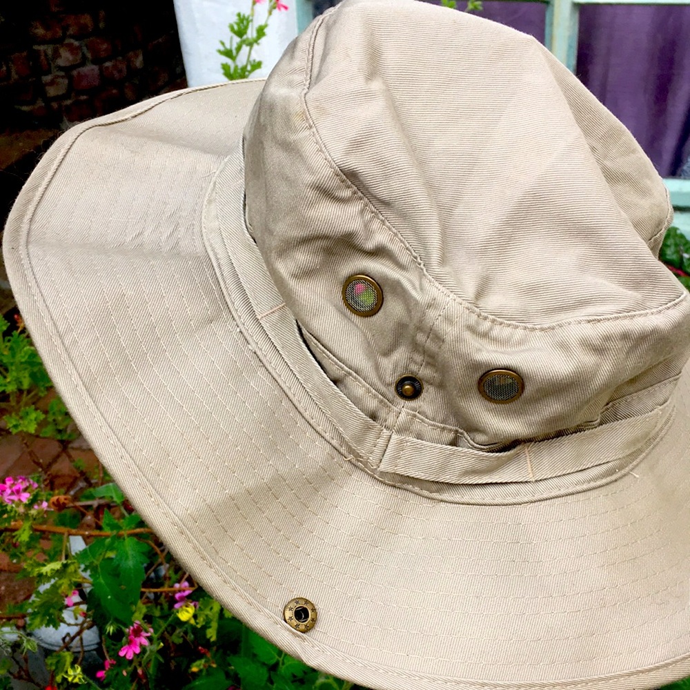 Khaki Gardening/outdoors hat